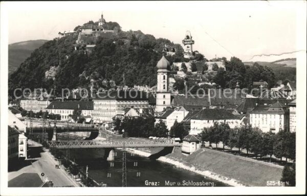 Graz Steiermark Uferpartie an der Mur Brücke Schlossber