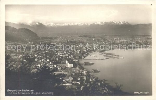 Bregenz Vorarlberg Panorama mit Schweizer Bergen Bodensee