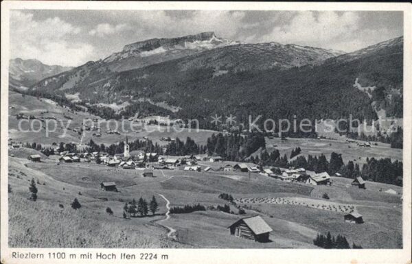 Riezlern Kleinwalsertal Vorarlberg Panorama mit Hoch Ifen