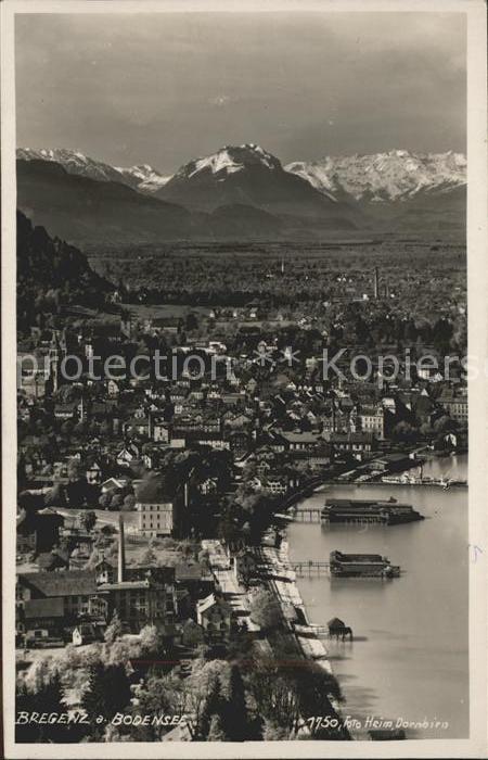 Bregenz Vorarlberg Blick auf Altstadt Hafen Rheintal Alpen