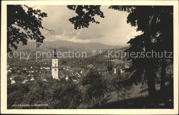 Wolfsberg Kaernten Ortsblick mit Kirche