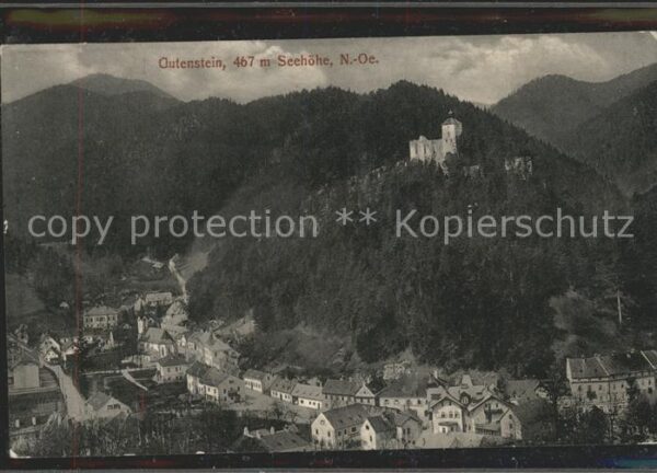 Gutenstein Niederoesterreich Teilansicht mit Burg Gutenstein