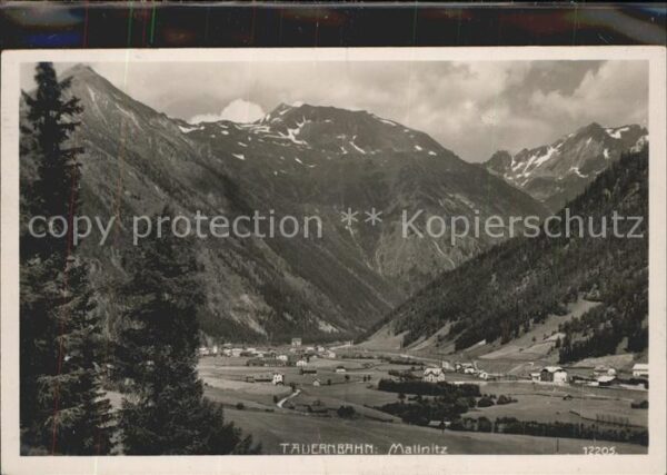 Mallnitz Kaernten Totalansicht mit Alpenpanorama