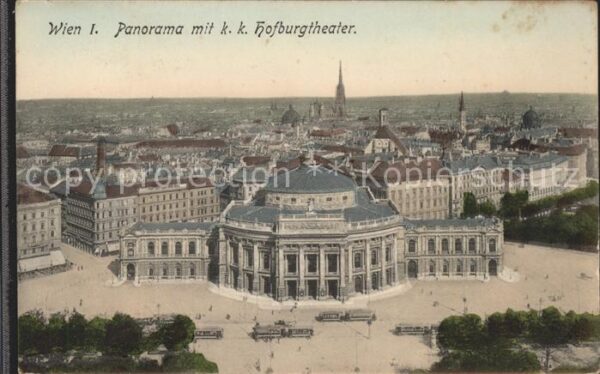 Wien Panorama vom Rathaus mit Hofburgtheater