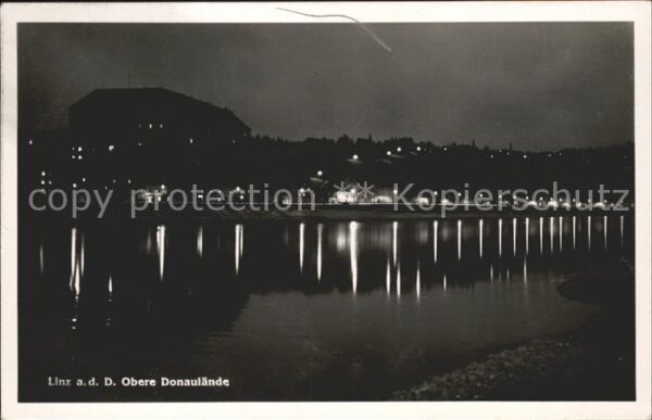 Linz Donau Obere Donaulände Park bei Nacht
