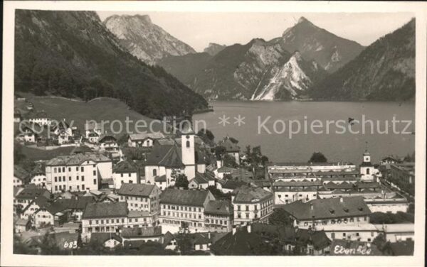 Ebensee Oberoesterreich Ortsansicht mit Kirche Traunsee Alpenpa