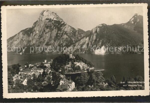 Traunkirchen am Traunsee mit Traunstein