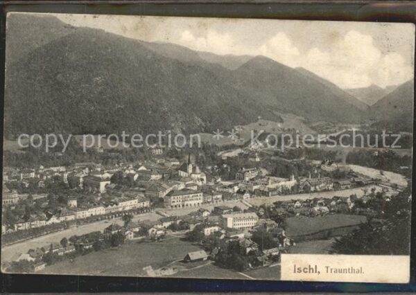 Bad Ischl Salzkammergut Gesamtansicht Trauntal mit Alpenblick