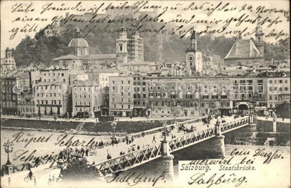 Salzburg Oesterreich Teilansicht mit Staatsbrücke
