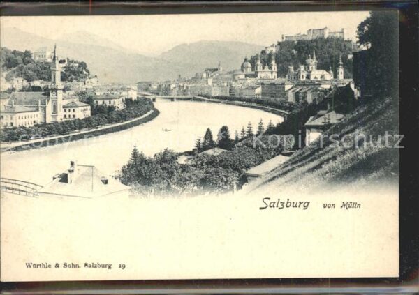 Salzburg Oesterreich Stadtblick von Mülln mit Festung Hohens