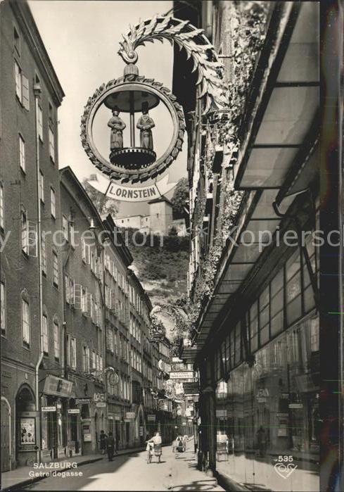 Salzburg Oesterreich Getreidegasse