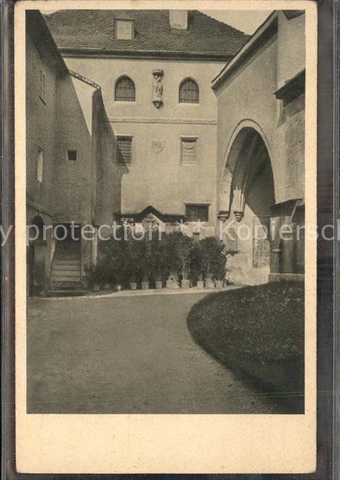 Salzburg Oesterreich Benediktinerkloster Nonnberg Kirchenein