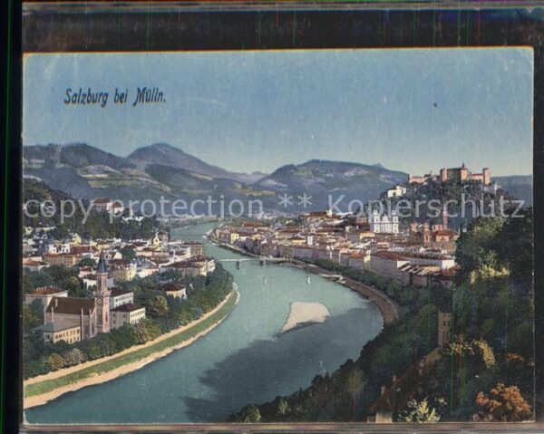 Salzburg Oesterreich Stadtblick mit Festung Hohensalzburg