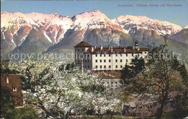 Innsbruck Schloss Amras mit Nordkette