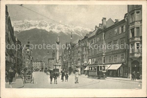Innsbruck Maria-Theresienstrasse gegen Nordkette