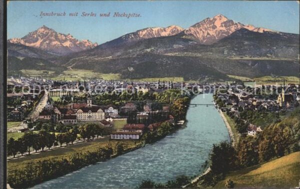 Innsbruck Panorama mit Inn Serles und Nochspitze