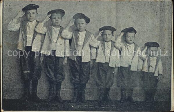 Kinder Child Enfants