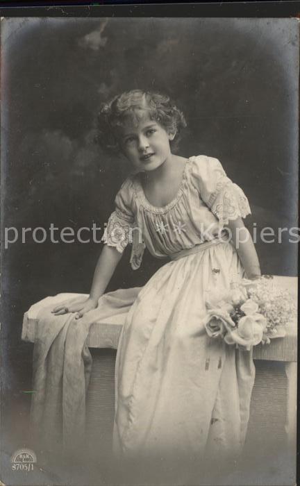 Verlag R K Nr. 3705/1 Kind Mädchen Rosen