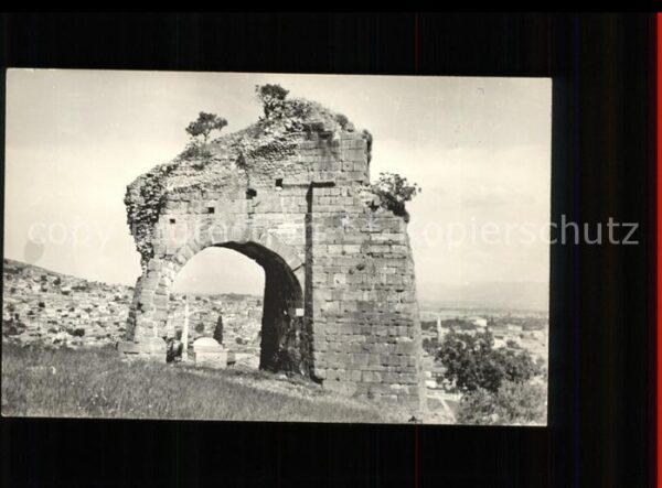 Viran Kapi Porte en Ruine Das zerstörte Tor Ruine