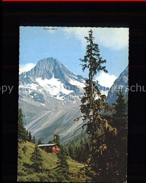 Lesachalm Huette mit Glödis Hohe Tauern