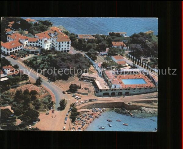 S Agaro Hotelanlage Swimming Pool Uferpromenade