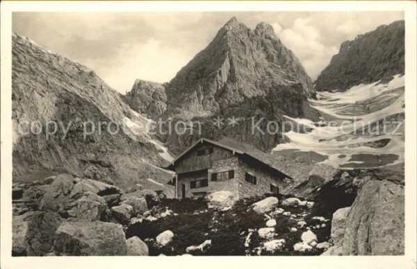 Blaueishuette Berchtesgaden Schutzhaus am Hochkaltergletscher Berch
