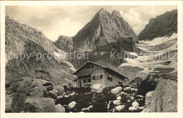 Blaueishuette Berchtesgaden Schutzhaus am Hochkaltergletscher Berch