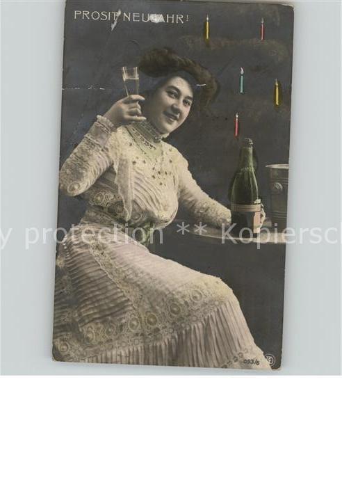 Neujahr Frau Alkohol