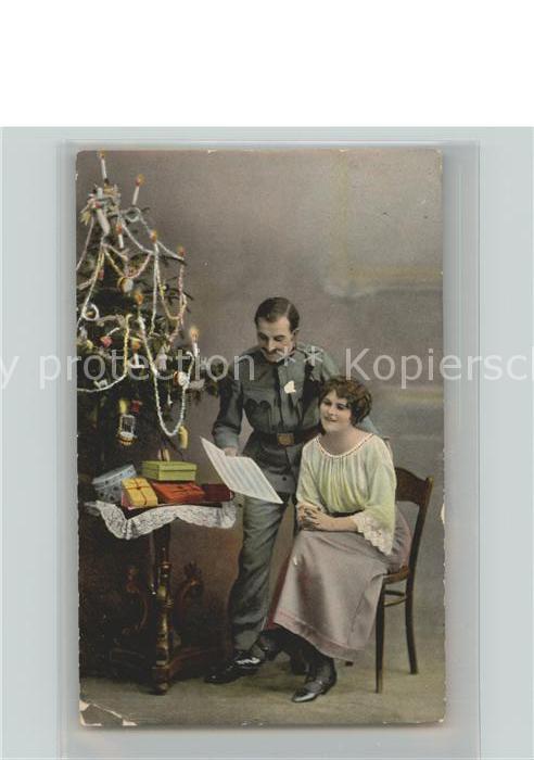Weihnachten Geschenke Soldat Frau
