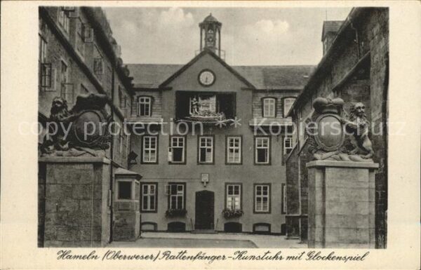 Hameln Weser Rattenfänger Kunstuhr mit Glockenspiel