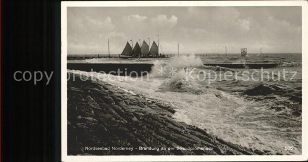 Norderney Nordseebad Brandung an der Strandpromenade