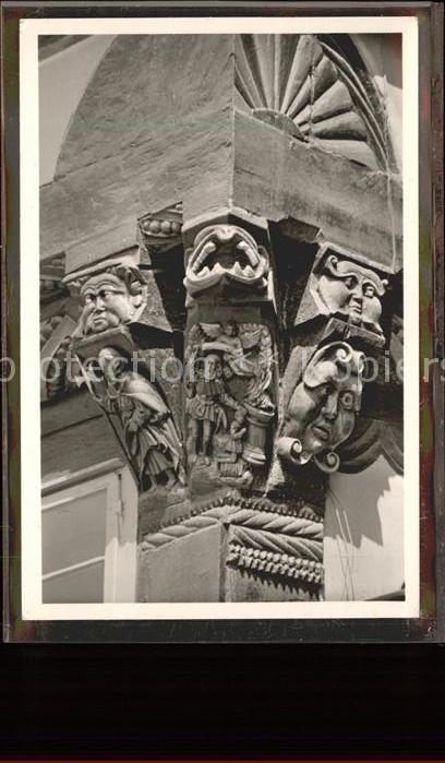 Hameln Weser Figuren am Stiftsherrenhaus