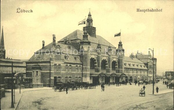 Luebeck Hauptbahnhof Pferdedroschken