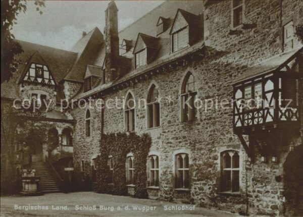 Bergisches Land Schloss Burg Schlosshof