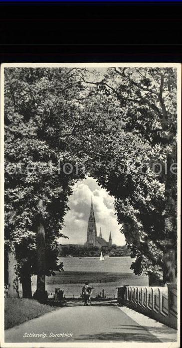 Schleswig Holstein Blick zur Kirche
