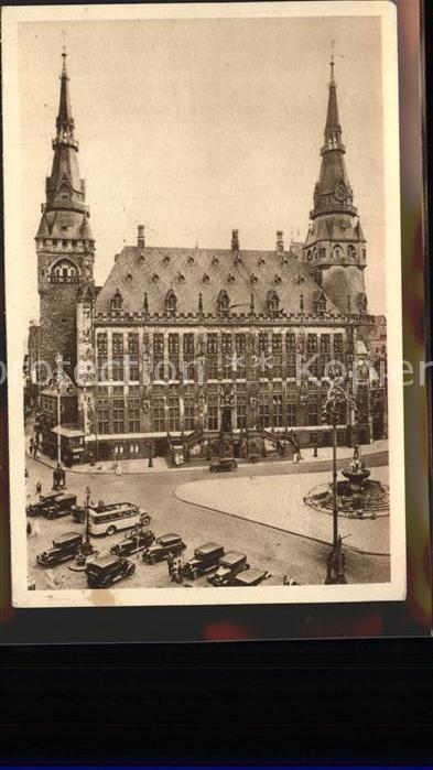 Aachen Rathaus mit div.Oldtimer
