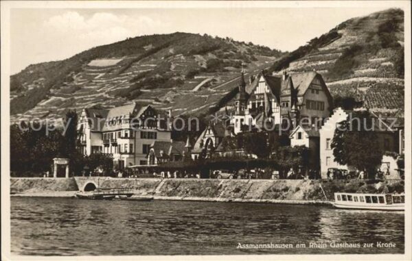 Assmannshausen mit Blick zum Gasthaus zur Krone