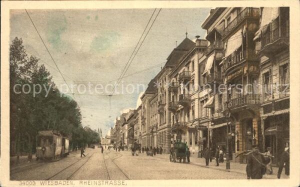 Wiesbaden Rheinstrasse mit Strassenbahn