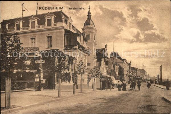 Ruedesheim Rhein Rheinstrasse mit Postamt