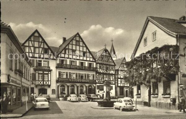 Bad Orb Marktplatz mit div.Autos