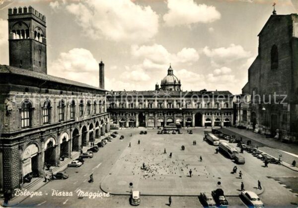 Bologna Piazza Maggiore