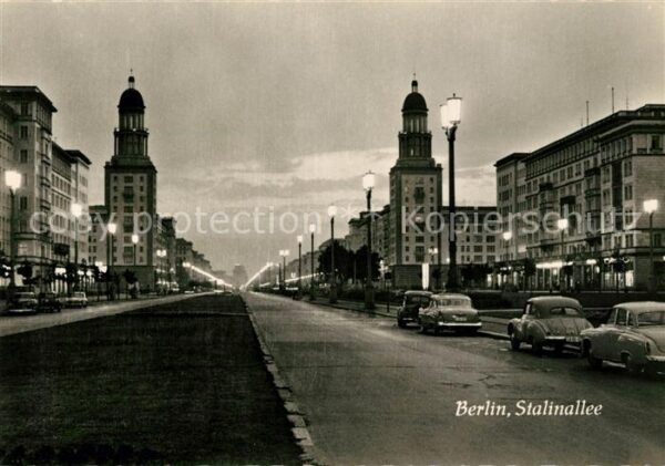 Berlin Stalinallee Nachtaufnahme