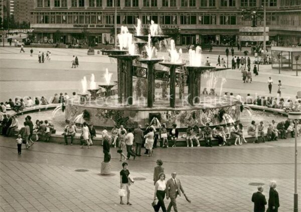Berlin Brunnen Alexanderplatz