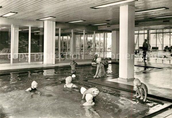 Kuehlungsborn Ostseebad FDGB Meerwasserschwimmhalle