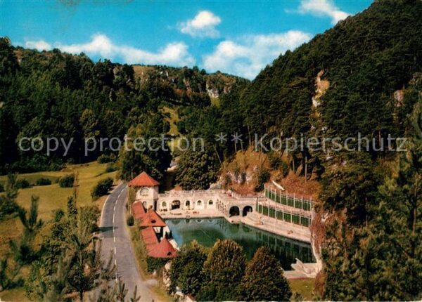 Pottenstein Oberfranken Felsenschwimmbad