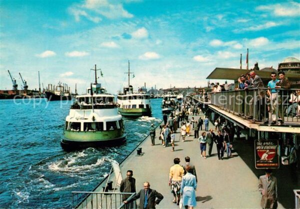 Hamburg St Pauli Landungsbrücke