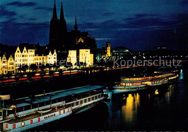 Motorschiffe Dampferanlegestellen Dom Köln am Rhein
