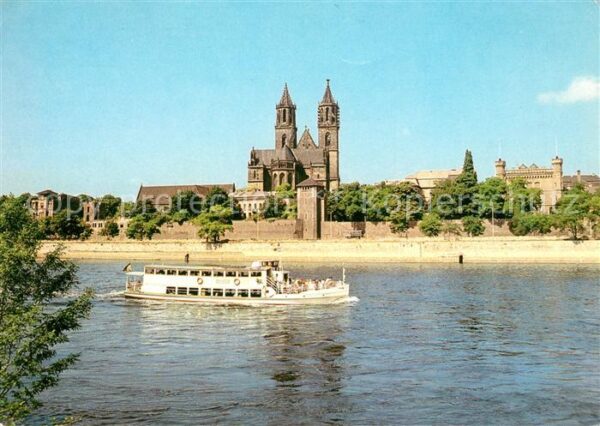 Magdeburg Dom Fahrgastschiff