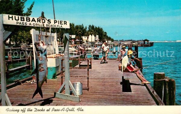 Florida US-State Hubbards Pier Fishing oft the Docks at