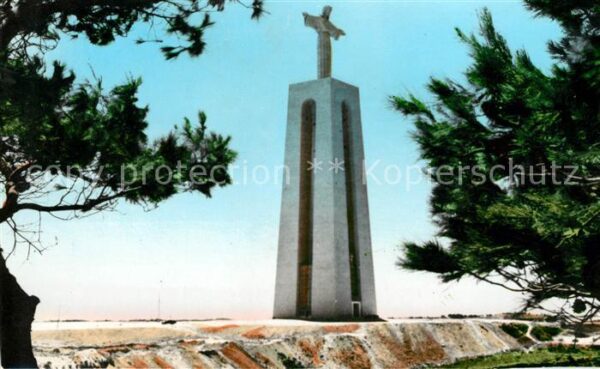 Almada Monumento o Cristo Rei Statue